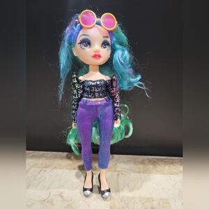 Rainbow High Twins Holly DeVious Articulated‎ MGA 2020 Doll Outfit Pink Shoes